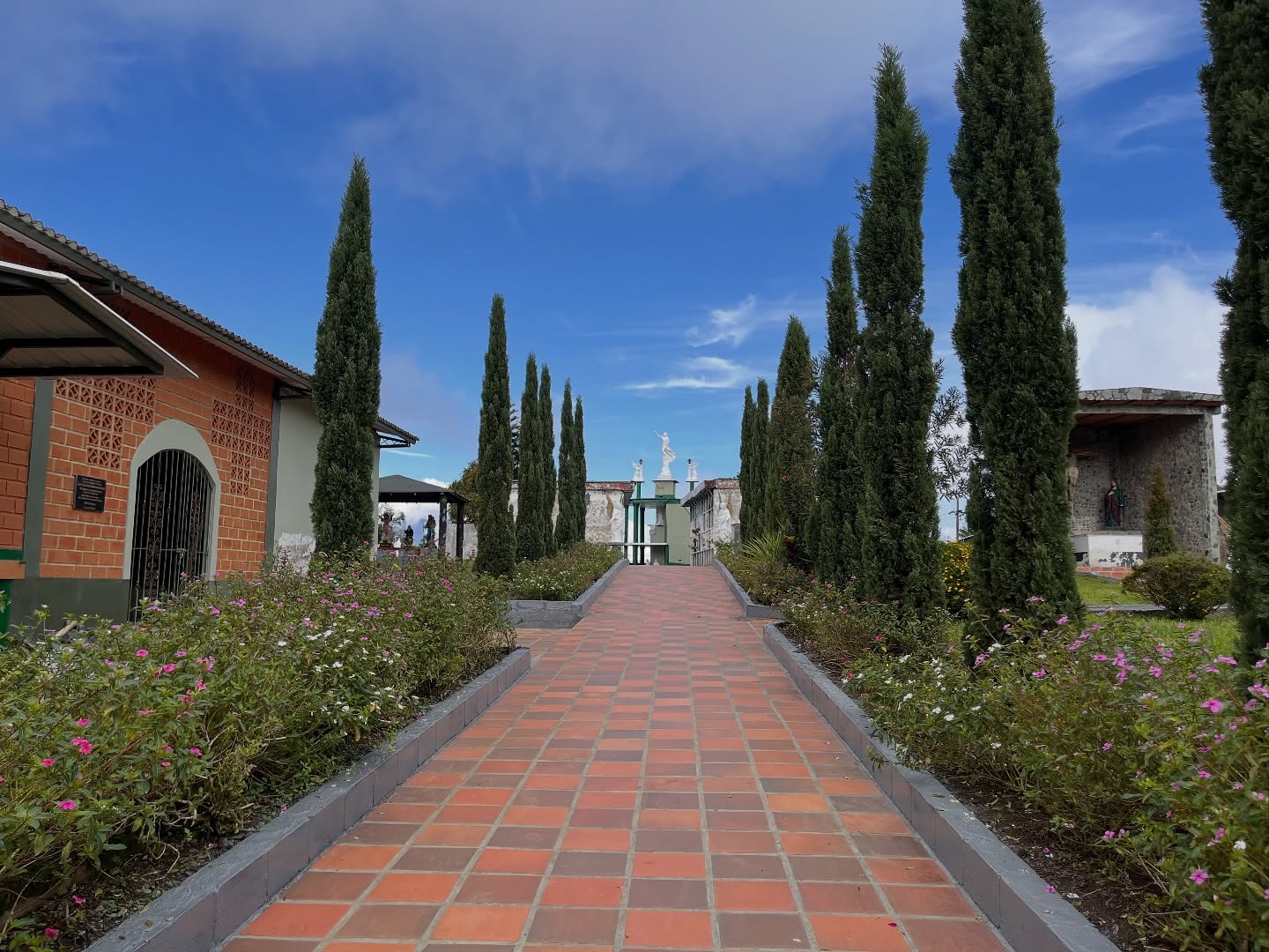 Parque Cementerio Sevilla 3