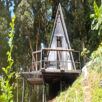 Villa Manuela al anochecer